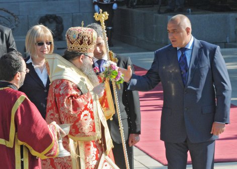 Росен Плевнелиев празнува за първи път Гергьовден като главнокомандващ