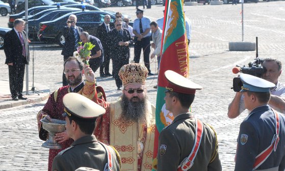Росен Плевнелиев празнува за първи път Гергьовден като главнокомандващ