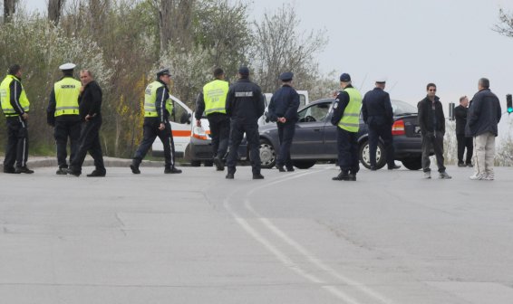 Гръмнала гума на ТИР уби мъж на Околовръстното в София