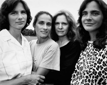 Вълнуващите фотографии на 4 сестри