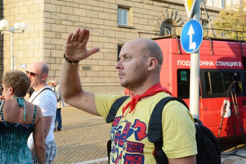 "Пионерчета" излязоха на протеста (обновена)