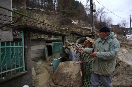 Свлачището във Варна се активизира