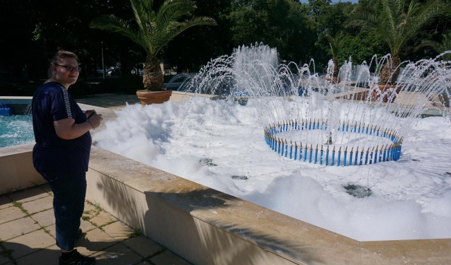 Разпениха фонтан във Варна
