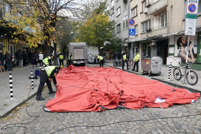 Спряха движението около Военна академия заради бомба