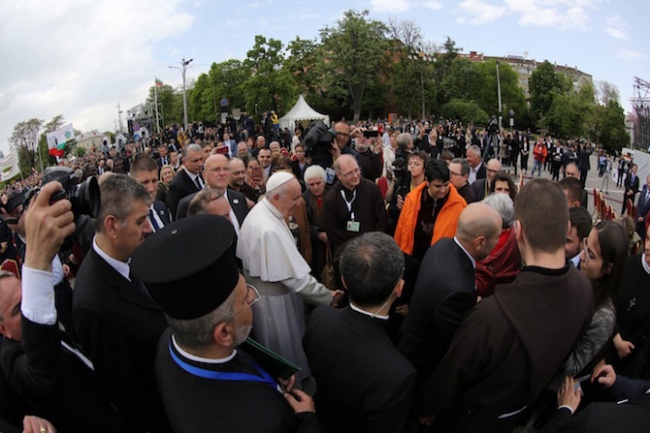 Папата произнесе неделната молитва Царица небесна в София