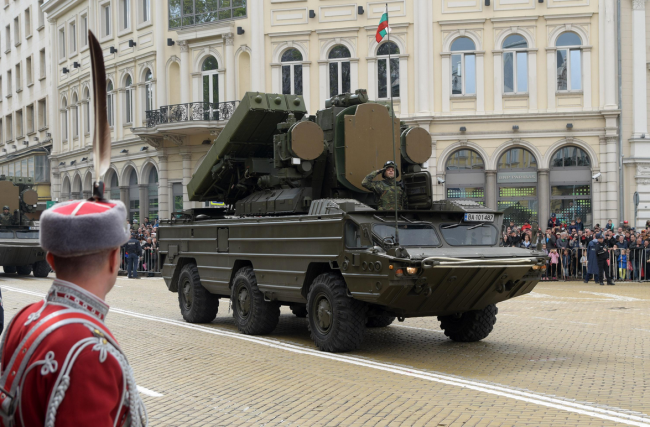 Традиционният Гергьовденски парад на въоръжените сили се проведе в София