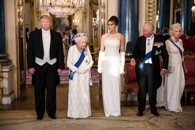 Кралица Елизабет II даде прием в чест на Тръмп