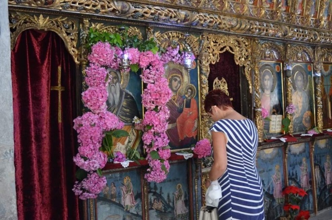 Стотици се стекоха на храмовия празник на Тетевенския манастир „Св. пророк Илия“