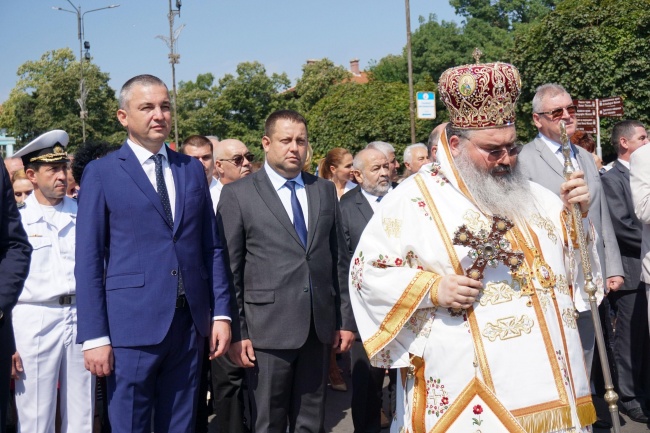 Днес е празникът на морската столица Варна