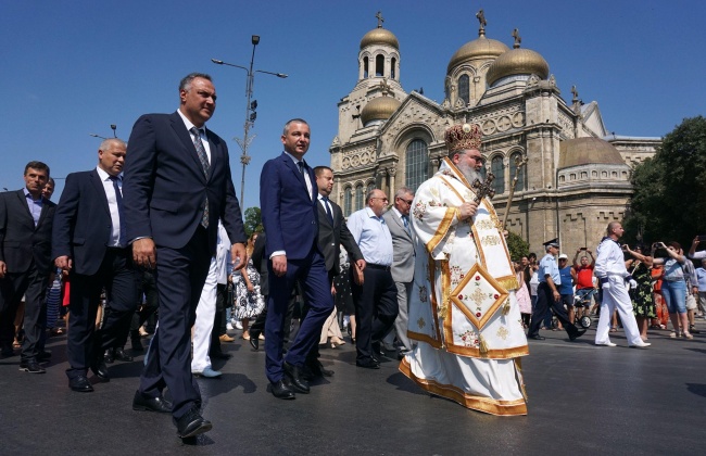 Днес е празникът на морската столица Варна