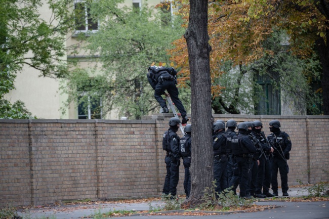 Втора стрелба в Германия, властите разследват тероризъм