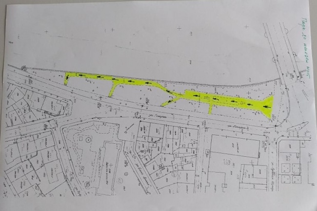 Парковете в Асеновград са обозначени със знаци и маркировка по алеите