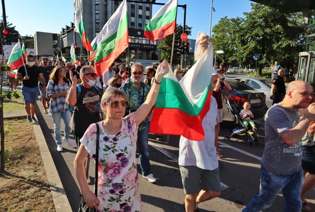 Протестите във Варна стават все по-масови