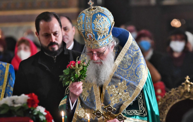 Патриарх Неофит отслужи Света литургия в столичния храм "Св. Александър Невски"