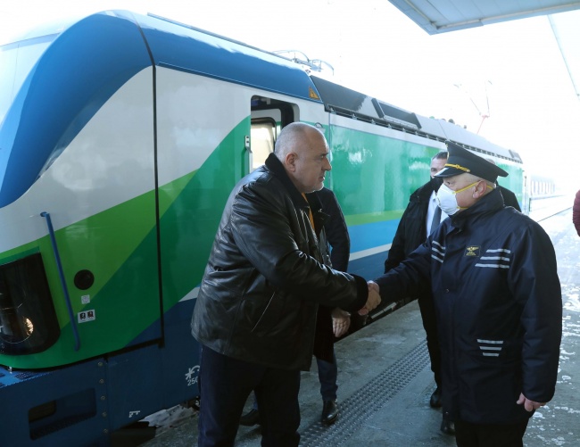 Борисов инспектира новите локомотиви на БДЖ