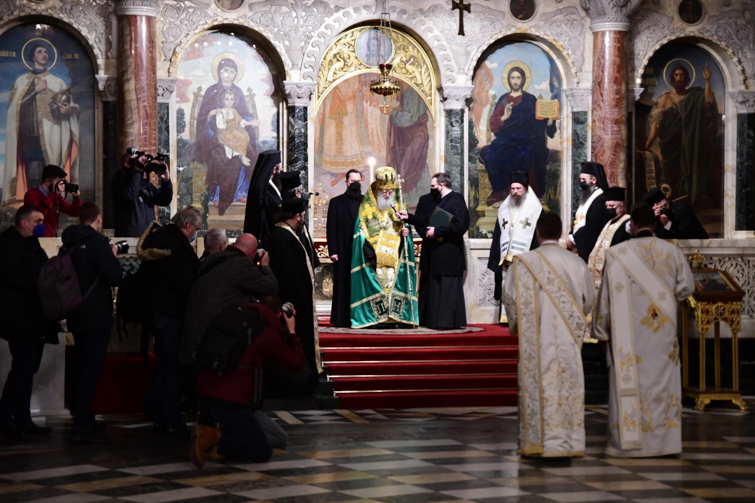 Патриарх Неофит отслужи тържествен молебен по повод предстоящото встъпване в длъжност на Радев и Йотова