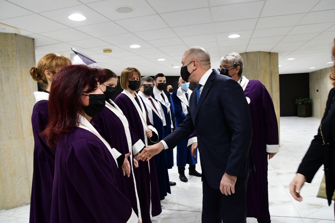 Президентът и премиерът дойдоха на дипломирането на абсолвентите от Медицинския университет в София