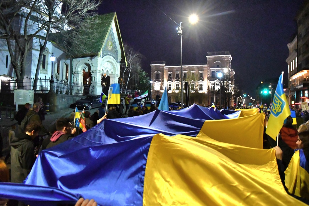 София с многохиляден антивоенен протест в подкрепа на Украйна