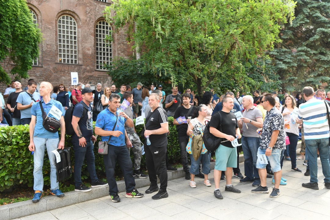 Служители на ''Топлофикация София'' излязоха на протест за по-високи заплати