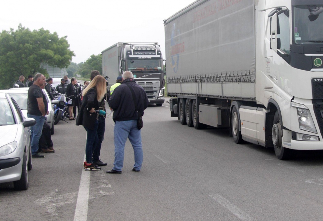 Протестиращи блокираха главен път Русе - Лесово