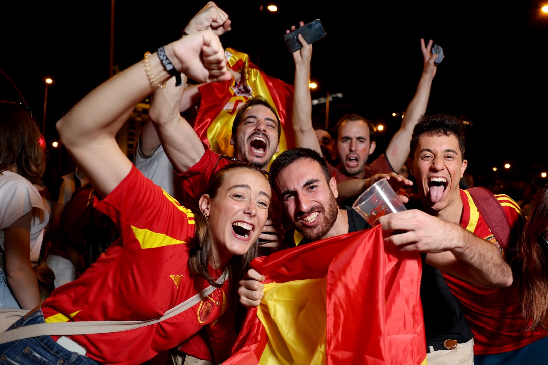 Мадрид празнува цяла нощ футболния успех на Испания на Евро2024