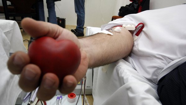 760 студенти дариха кръв от началото на 2011-а