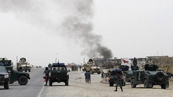Камикадзета убиха трима афганистански полицаи
