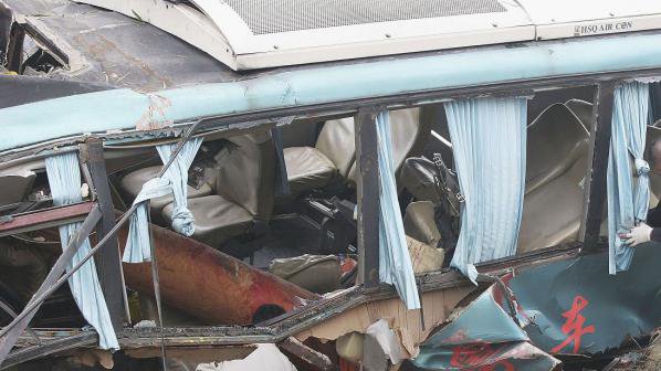 Над 20 души загинаха при автобусна катастрофа в Перу
