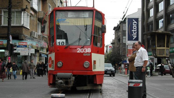 Ученици и пенсионери пътуват по-евтино в София