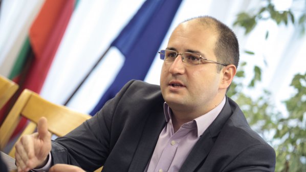 Прошко Прошков печели сините избори за София