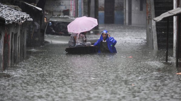 2 млн. китайци са засегнати от наводненията