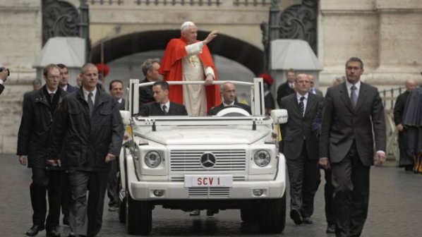 И папата с екомобил