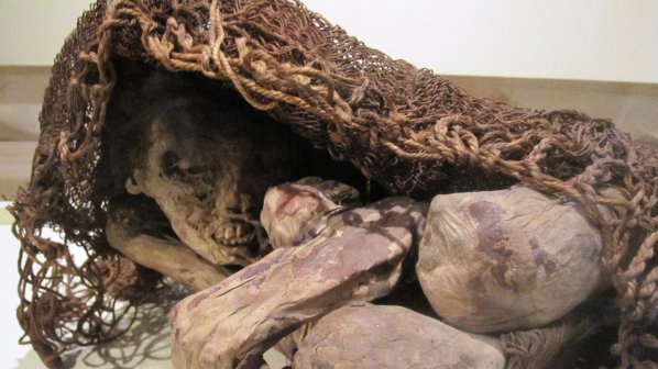 Минувач се натъкна на мумия в столицата на Перу