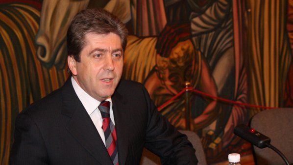 Първанов очаква изненади на изборите