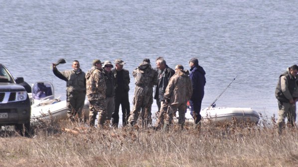 Хванаха бракониери на яз. Огоста и Дунав