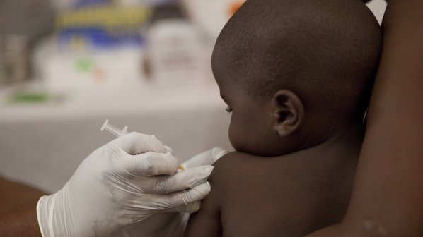 Нова ваксина спасява живота на милиони хора