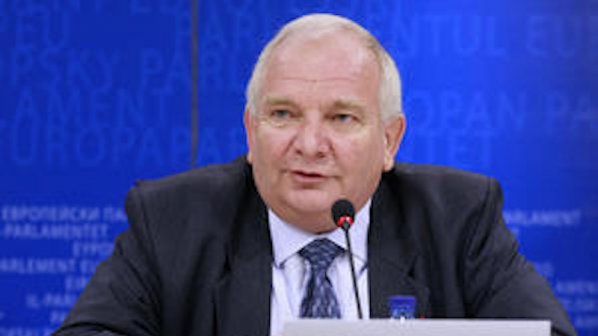 Лидерът на десните в ЕП поздрави Плевнелиев за спечелването на президентските избори