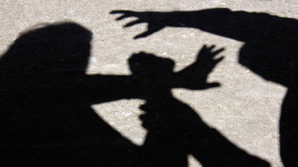 Растат случаите на насилие на деца над родители