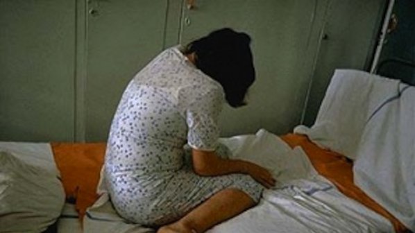 Около 100 000 българки са били изнасилвани