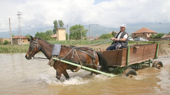 Село Обручище се наводни