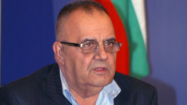 Проф. Димитров: Наглост е отстраняването на Ботев и Левски от учебниците