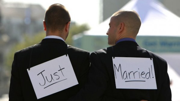И Вашингтон иска легализиране на гей браковете