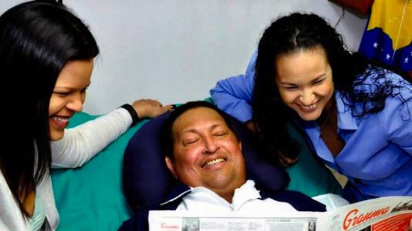 Венецуела показа първите снимки на възстановяващия се Уго Чавес