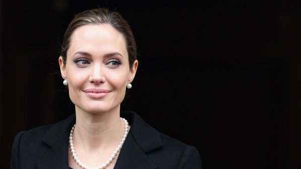 Анджелина Джоли ще си маха и яйчниците