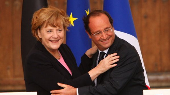 Ангела Меркел не била приятелка с Франсоа Оланд