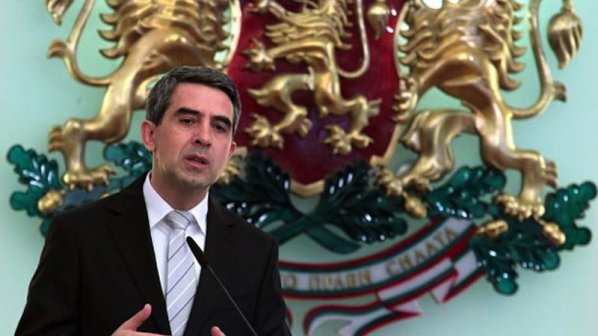 От Евророма искат оставката на Плевнелиев
