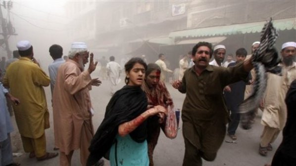 43 убити след атентат до църква в Пакистан