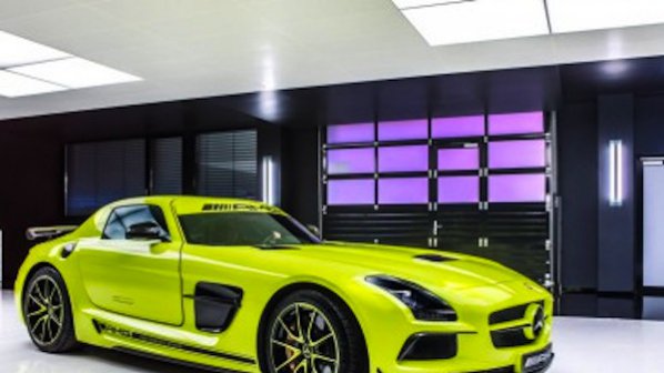 Mercedes SLS AMG Black Series, дело на AMG Performance Studio