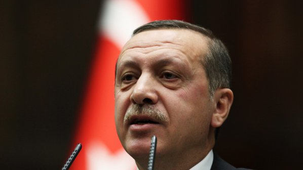 350 турски полицаи уволнени заради скандала с рушветите