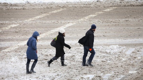 Снежната буря в САЩ продължава да взима нови жертви